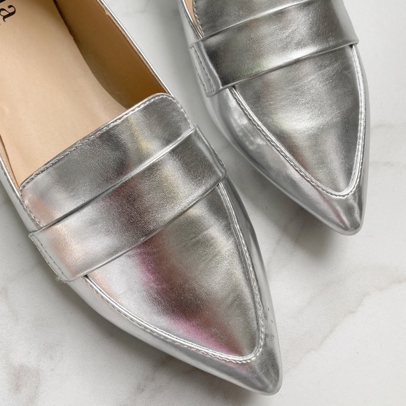 ANA metallic silver loafers NWOB - Picture 2 of 4
